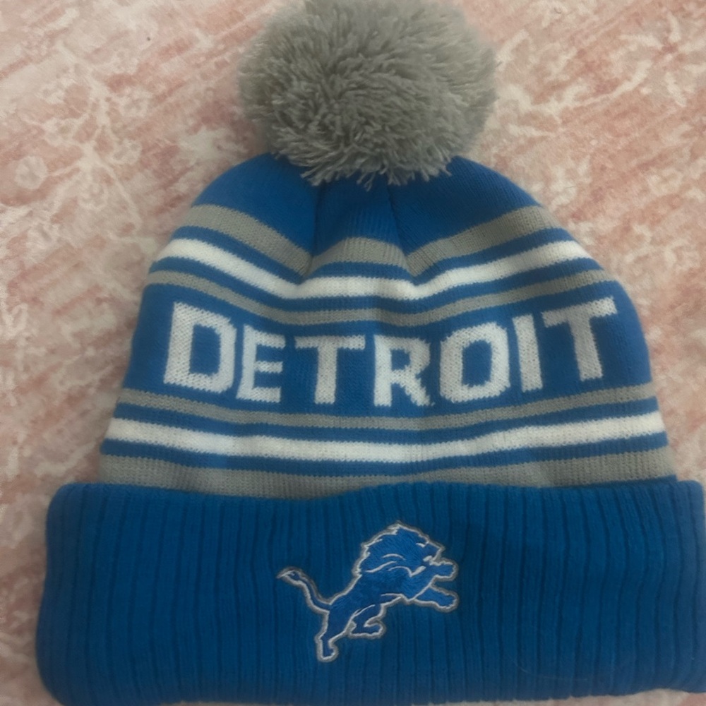 Detroit Lions Blue and Gray Pom-Pom Beanie